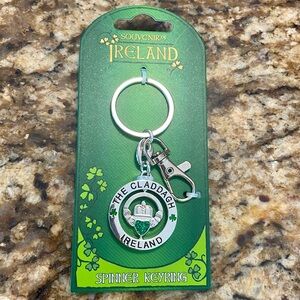 Brand new Ireland The Claddagh key chain